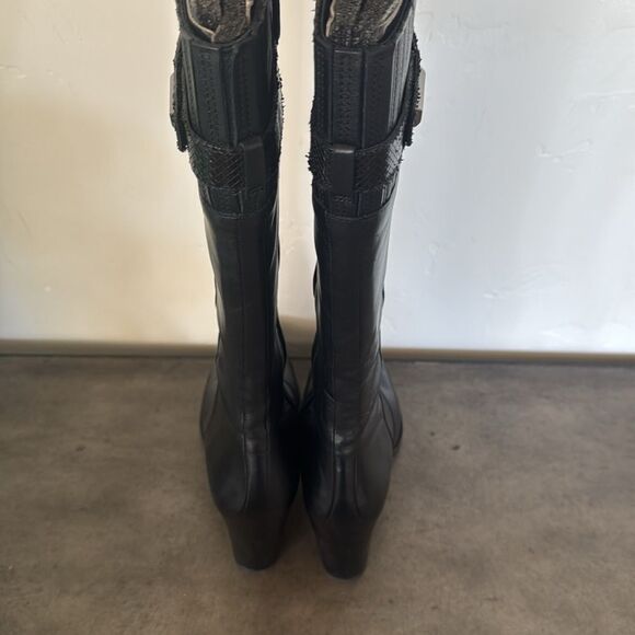 Ecco Women’s Size 40 Black Leather Knee-High Boots Heeled Sleek Comfortable EUC - Picture 3 of 15